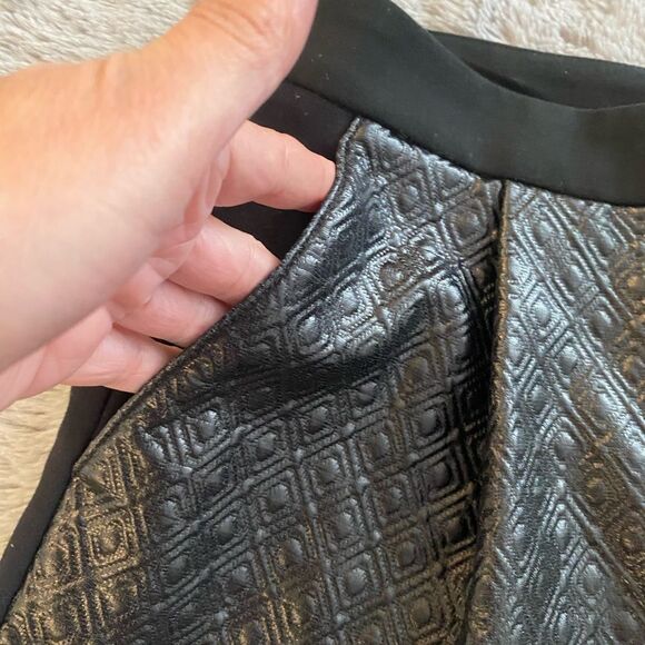 Tibi shorts, size 2 - Picture 3 of 8